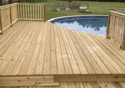 Michigan contractor that installs decks near me